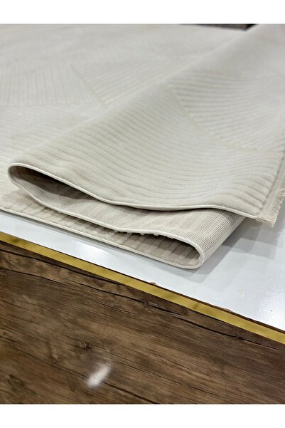 İnci Leke Tutmaz Açık Krem Halı Inci Argın Halı