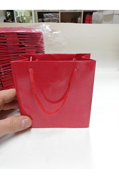 BURAKKUTU Karton Çanta Kırmızı 11x11cm Paketinde 50 Adettir