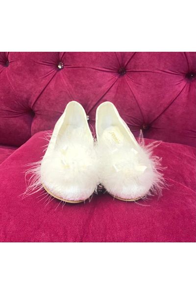 HERA BELLA Feathered Bride Dowry Lace Ballerina Ballet