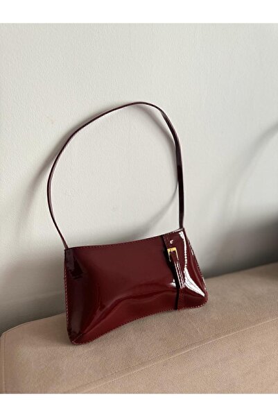 MODA ELF Kadın Bordo Rugan Retro Kemer Detaylı Geniş Iç Hacimli Omuz Çantası