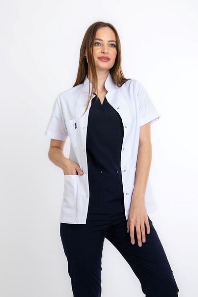 Uçak Medikal Jachetă albă lungime, mânecă scurtă, guler judecător, haină doctor