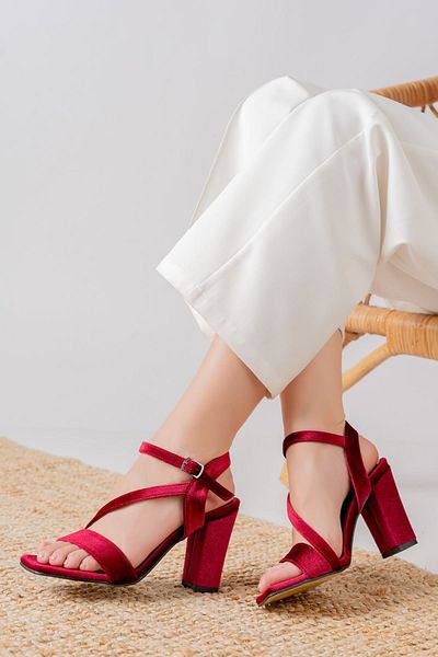 Hayalimdeki Ayakkabı Pantofi de damă cu toc înalt din catifea burgundy Rashin