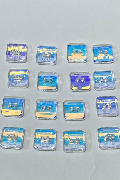 Limelia 10 Pieces of Janjan Square Plastic Perforated Button
