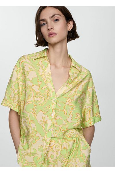 MANGO Woman Wzorzysta koszula z krótkim rękawem