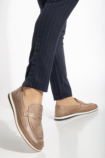 Dilimler Ayakkabı Μπεζ ανδρικό loafer - γνήσιο δέρμα, επίπεδη σόλα, κολεγιακό μοντέλο casual παπούτσια