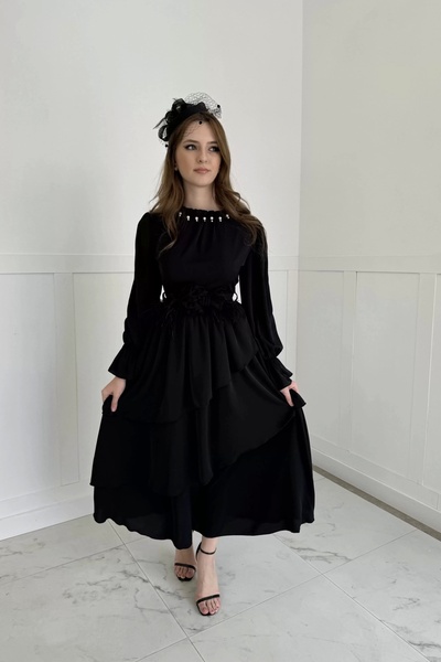 HELİS BUTİK Bel Gül Kemer Detaylı Kat Kat Maxi Boy Elbise