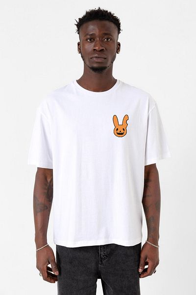 Tshirthane Bad Bunny Halloween White ανδρικό μπλουζάκι μεγάλου μεγέθους