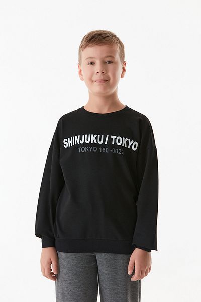 Fulla Moda Момчешки суитшърт с кръгло деколте и принт на текст Токио