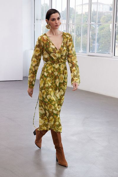 Trendyol Collection Yellow Midi Chiffon Dress - A-line, Double Breasted Detail, Limited Edition Twoaw25el00288