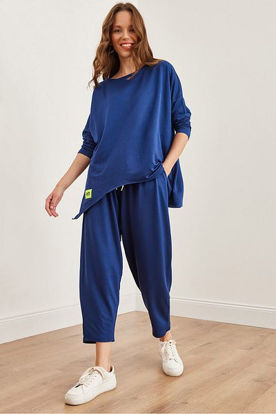 Olalook Γυναικεία αθλητική φόρμα Navy Blue Asymmetric Flowy - Εθνόσημο και Δαντέλα Λεπτομερή ETKM- 0000072