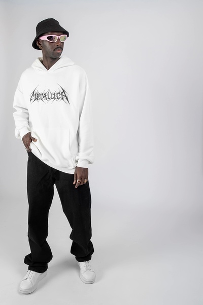 Sekizbiraltı Оверсайз унісекс біла худі з логотипом Metallica