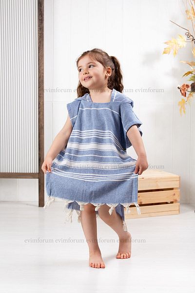 Formeya Kinder Bademantel Poncho %100 Baumwolle Strandtuch Pastelmal Blau