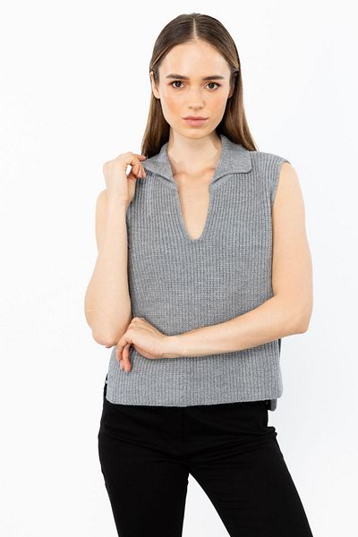 ON V-Neck Insignia