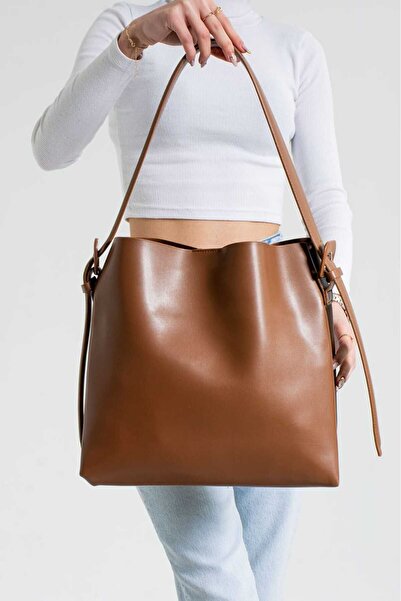 HONEY BAG Tan Large Size Equivalent Model Clutch Bag