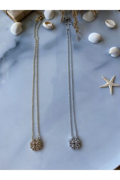 Jeros Accessories Çelik Zirkon Taşlı Çoklu Kalpli Açılır Kapanır Mıknatıslı Yonca Kolye