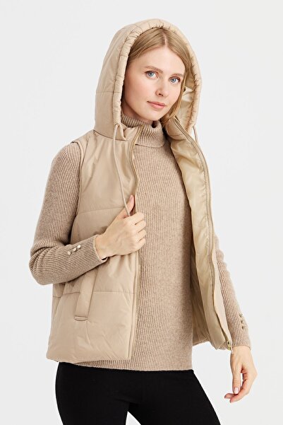 Desen Triko Жіночий короткий утеплений жилет з капюшоном, екрю