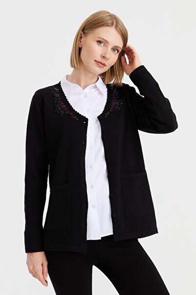 Desen Triko سترة صوفية مطرزة بالدانتيل وحافة على شكل حرف V للسيدات باللون الأسود