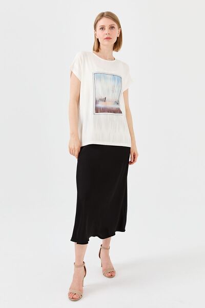 Desen Triko Γυναικείο χτενισμένο βαμβακερό μπλουζάκι με λαιμόκοψη κοκάλι