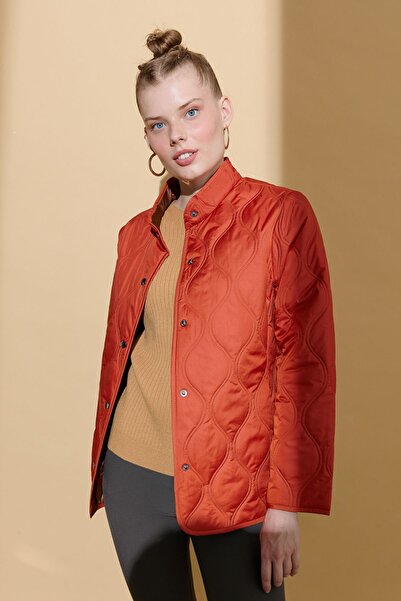 Desen Triko Orange Women's Quilted Jacket with Onion Pattern - Short Sleeve with Snap Fasteners