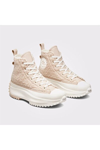 Converse Run Star Hike