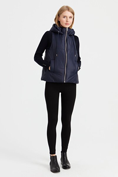 Desen Triko Жіночий короткий утеплений жилет з капюшоном, темно-синій