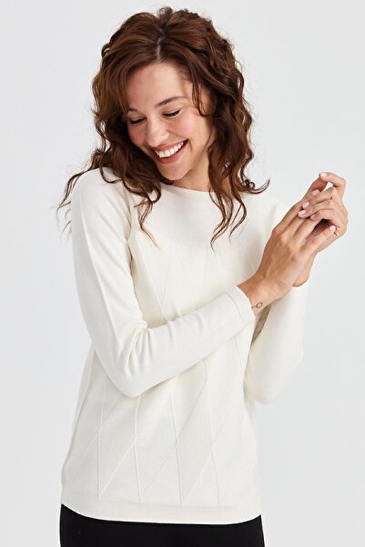 Desen Triko Women's Crew Neck Front Diamond Knit Sweater Bone