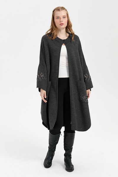 Desen Triko Women's Smoked Poncho - Stand Collar and Embroidered Sleeve