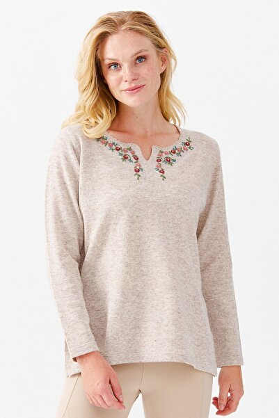 Desen Triko Pulover de lână brodat cu guler cu gât roșu V.bej