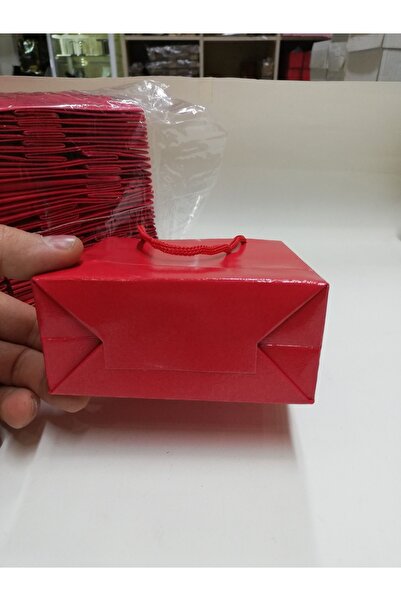 BURAKKUTU Karton Çanta Kırmızı 11x11cm Paketinde 50 Adettir