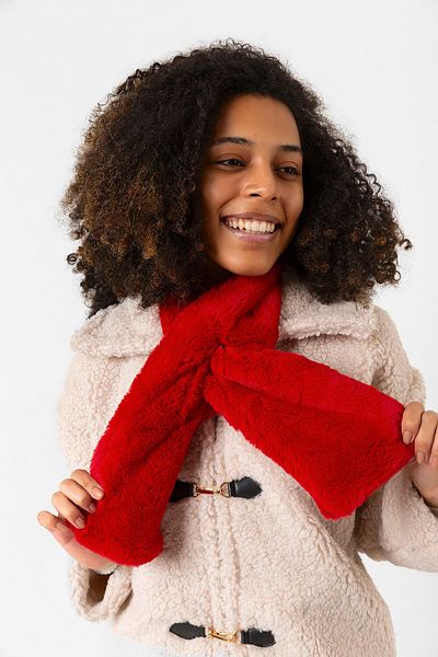 Luminos Butik Red Plush Warm Soft Scarf, Thick Neck Collar, for Cold Weather Byn01