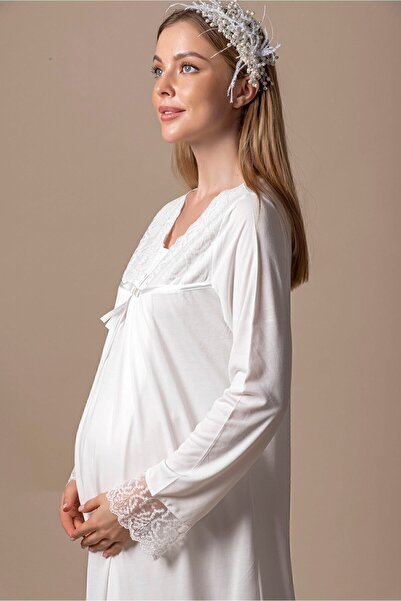 ByLohusa Effortt Ecru Lace Maternity Maternity Nightgown
