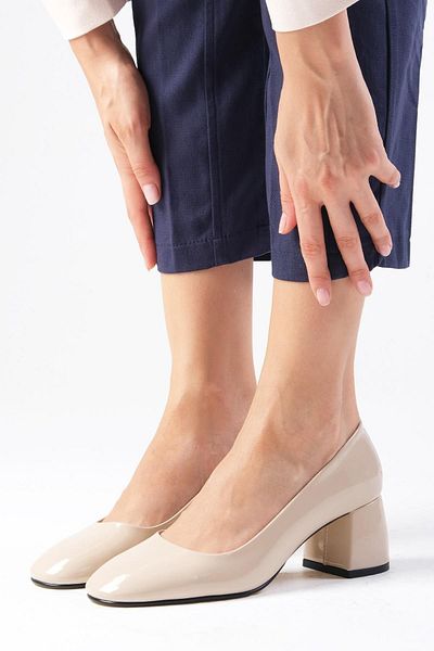 Mio Gusto Jade Mary Jane - Pantofi de damă cu vârf rotund, cu toc bloc, din piele lacuită