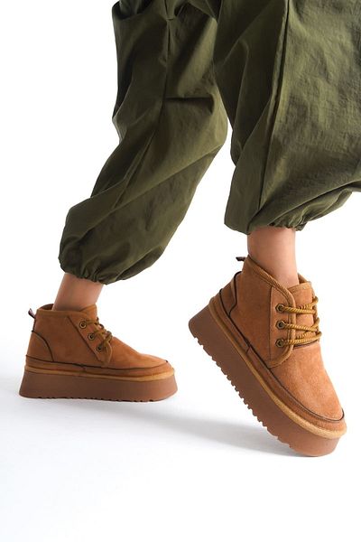 TRENDELLA Tan Winter γυναικείες μπότες - με γούνα στο εσωτερικό και χοντρή σόλα