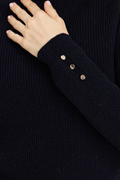 Desen Triko Γυναικείο μάλλινο πουλόβερ με πλήρες ζιβάγκο με κουμπιά μανίκι Σκούρο μπλε