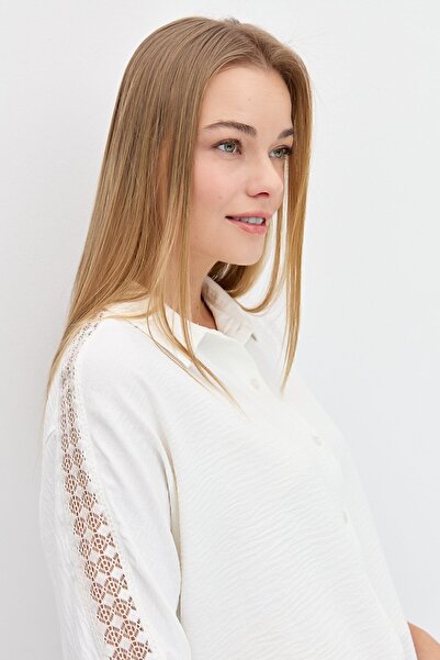 Desen Triko Women's Sleeve Lace Stripe Moroccan Shirt Ecru