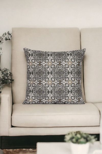 ÖZENEV 43X43 cm Patterned Throw Pillow Cover: Decorative Ethnic Ikat Damask