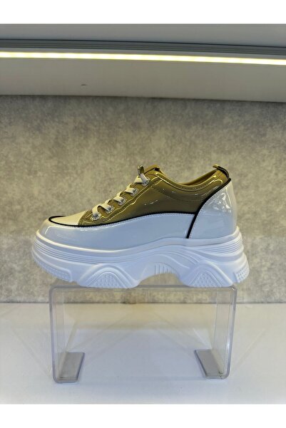 Guja İTAL  GİZLİ DOLGU SPOR AYAKKABISI