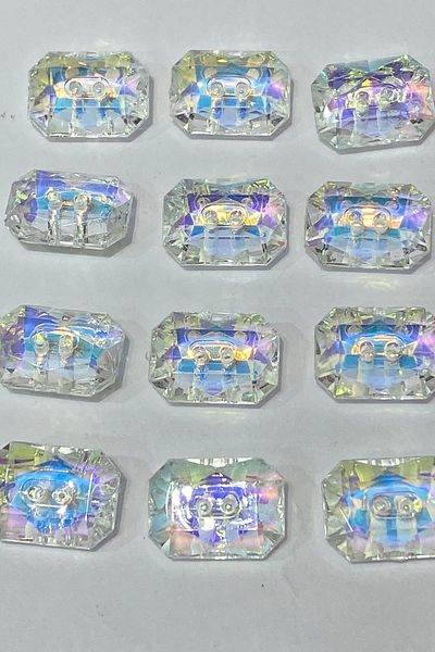Limelia 10 Pieces Rectangular Plastic Perforated Button with Janjan