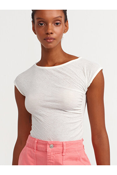 Dilvin 31091 Büzgülü Kayık Yaka Top-Ekru