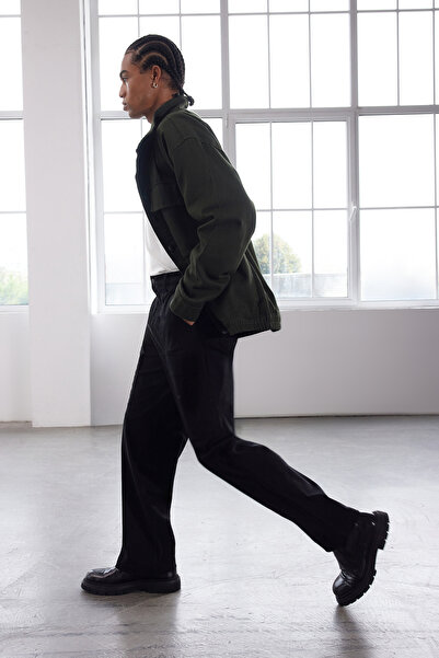 Trendyol Collection Limited Edition - Black Straight Fit Pocket Detailed Trousers Tmnaw25pl00018