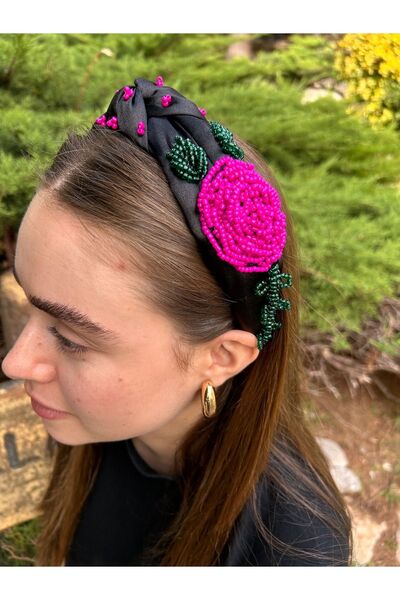 ByMerve BYM8008 تصميم إكسسوار شعر مصنوع يدويًا مطرز بالخرز فوشيا مع تاج شعر ن...