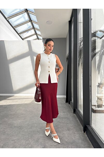 ESRAHELVACI تنورة ميدي من الساتان باللون العنابي - بسحاب