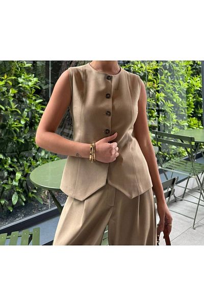 votre bonn couture Women's Special Edition Premium Quality Camel Design Vest