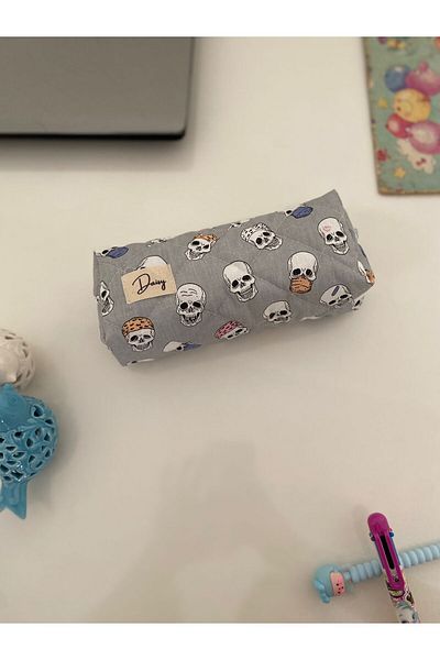 Daisy Gray Dry Head Pen Bag