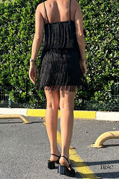 Nise Parlak Siyah Püsküllü Elbise