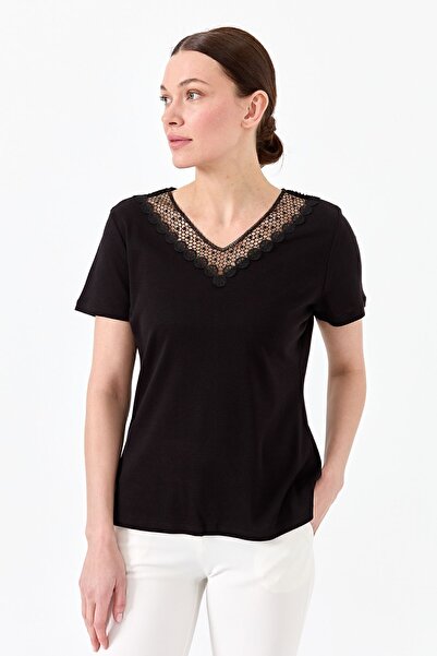 Desen Triko Kadın V Yaka Yakası Dantelli T-shirt Siyah