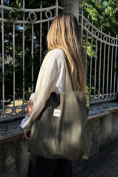 feinas KHaki Canvas Tote Bag - Magnet Fence (45x40x10cm - 100% Cotton)