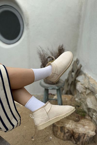 SHOEBELLAS Cizme de damă din piele intoarsa bej - cu detaliu de blana in interior