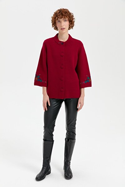 Desen Triko Women's Woolen Short Jacket with Stand Collar and Embroidered Sleeves - V.cavity