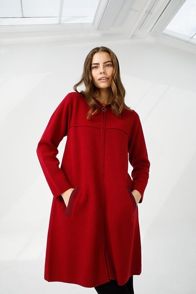 Desen Triko Γυναικεία μάλλινη ζακέτα - με κουκούλα και λεπτομέρεια Cherry Rot